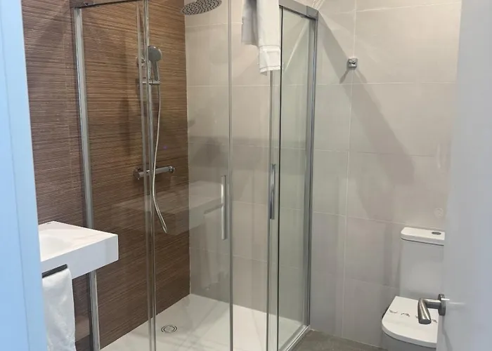 Alda De Rei אכסניה פאלאס דה ריי