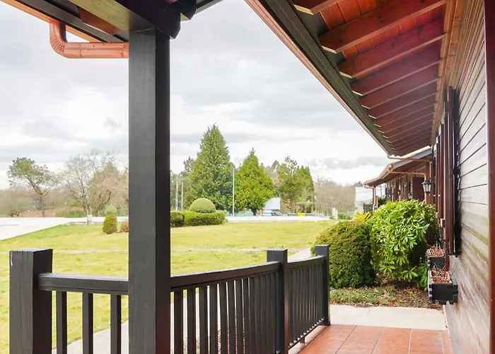 אכסניה Alda De Rei פאלאס דה ריי